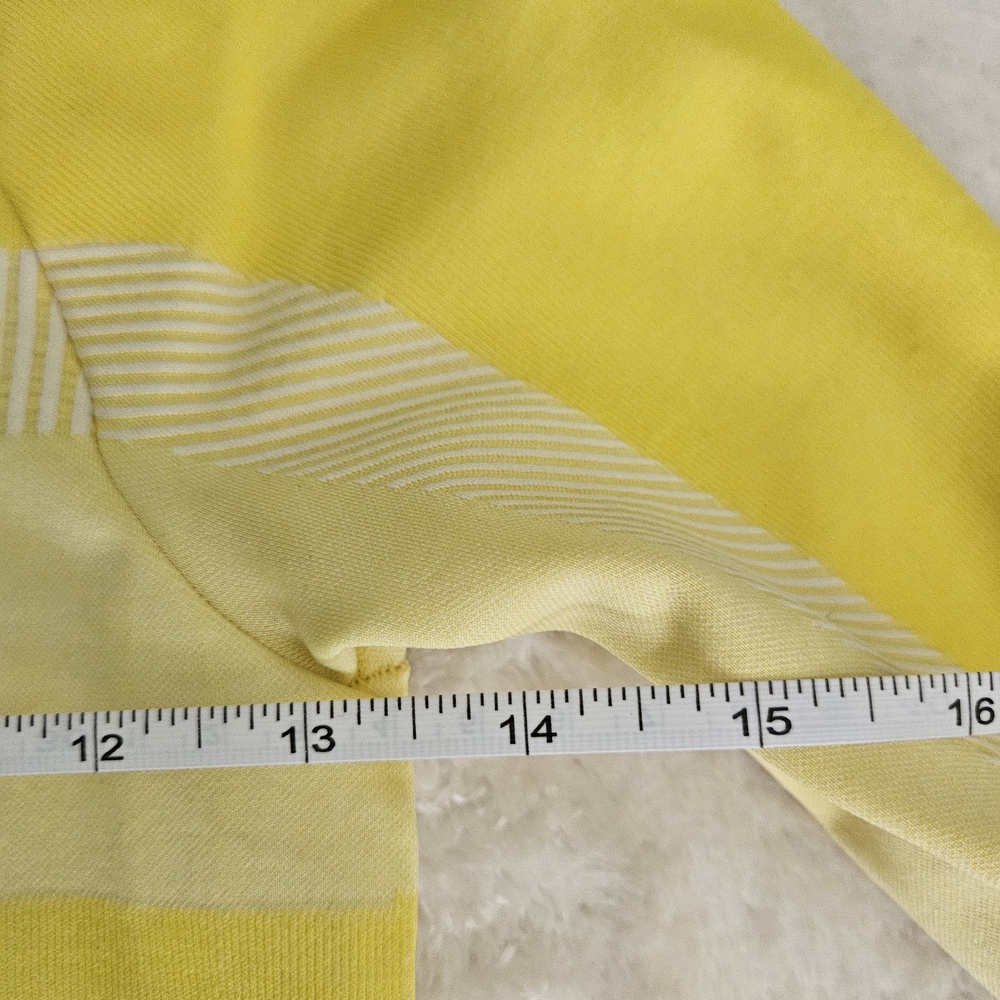 NEW Fabletics Yellow Seamless Cropped Top Size XS Activewear Colorblock Athletic - Picture 6 of 8